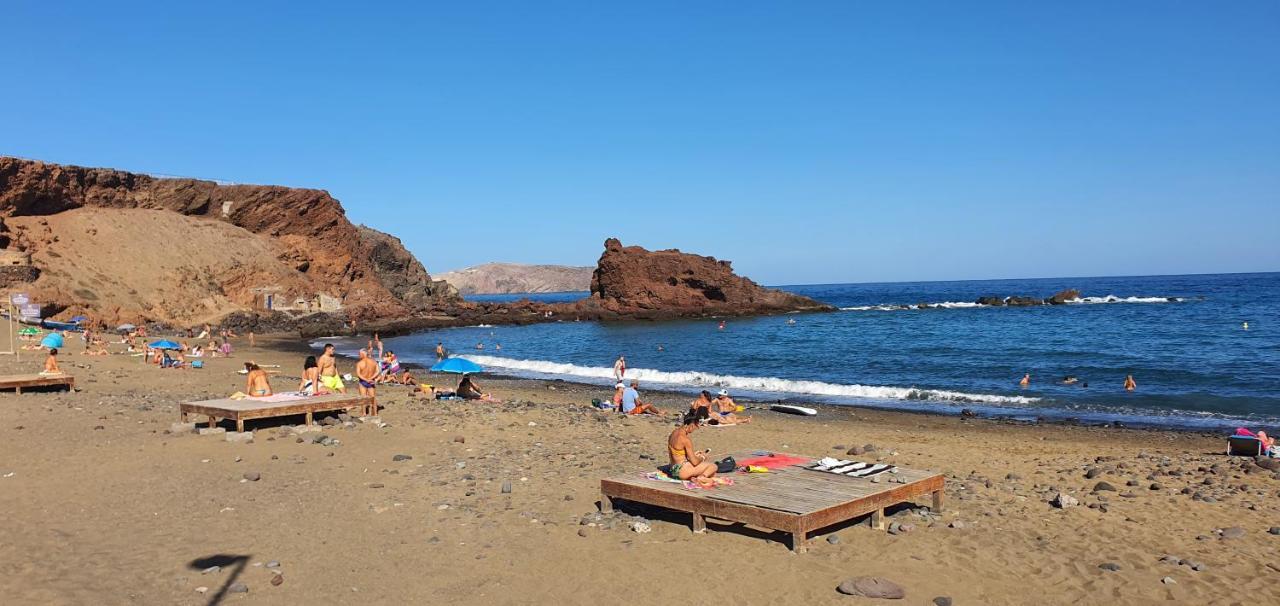 "The Red Crab Studio" By Bbhome At Gran Canaria Airport - Wifi 300 Mbps El Burrero Esterno foto